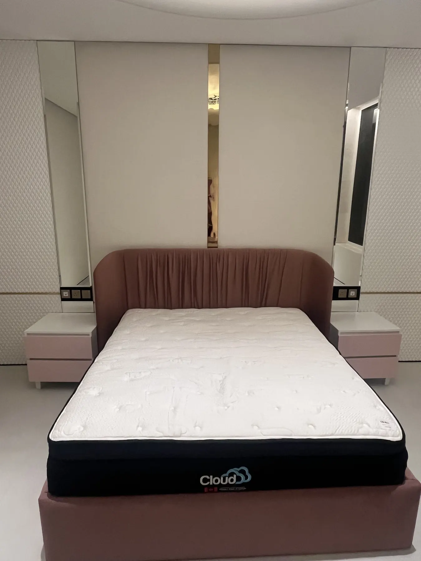 Barashi Residence — Bedroom Suite Collection supporting joinery image