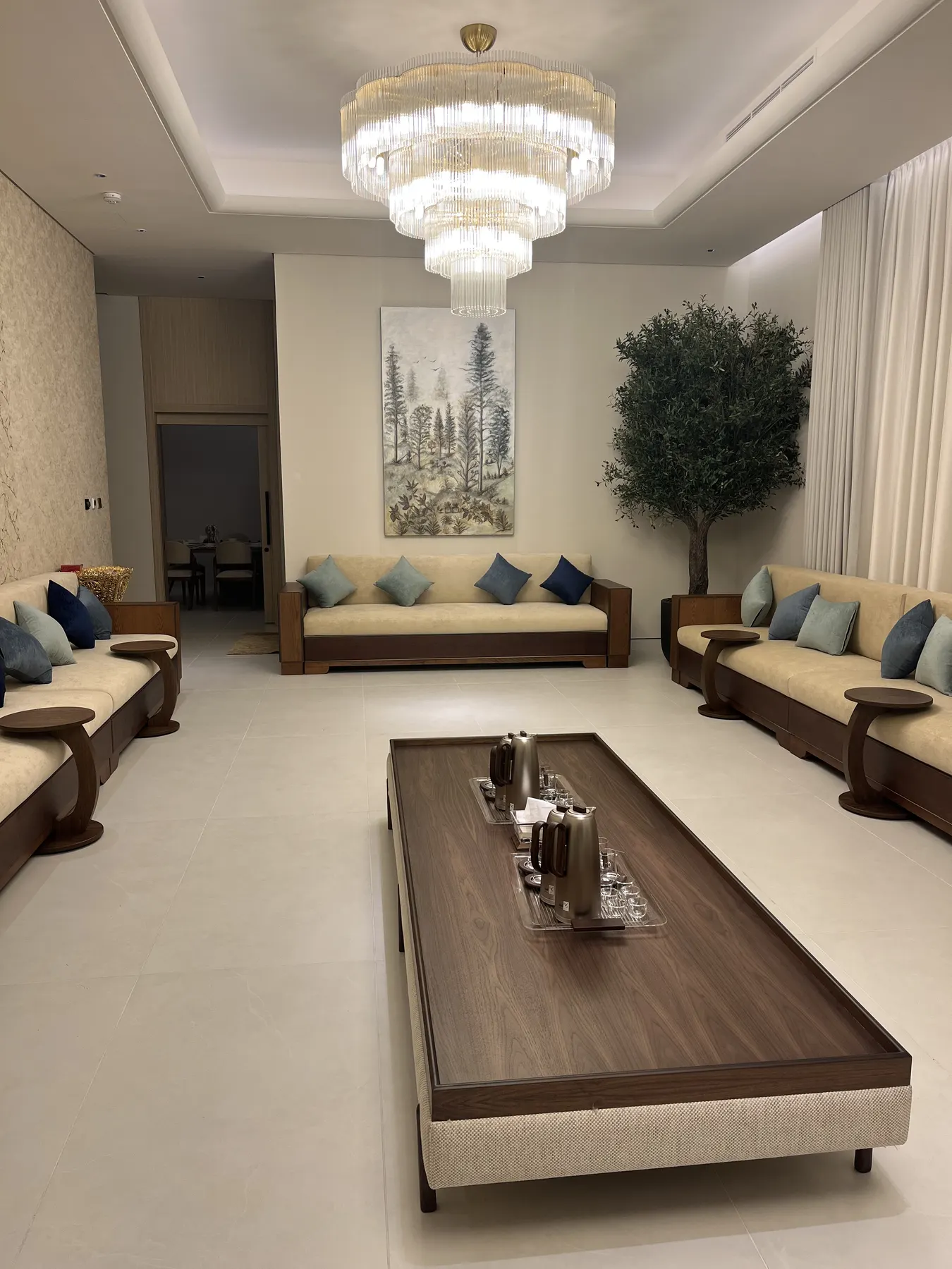 Barashi Residence — Majlis & Dining Joinery project photo 9