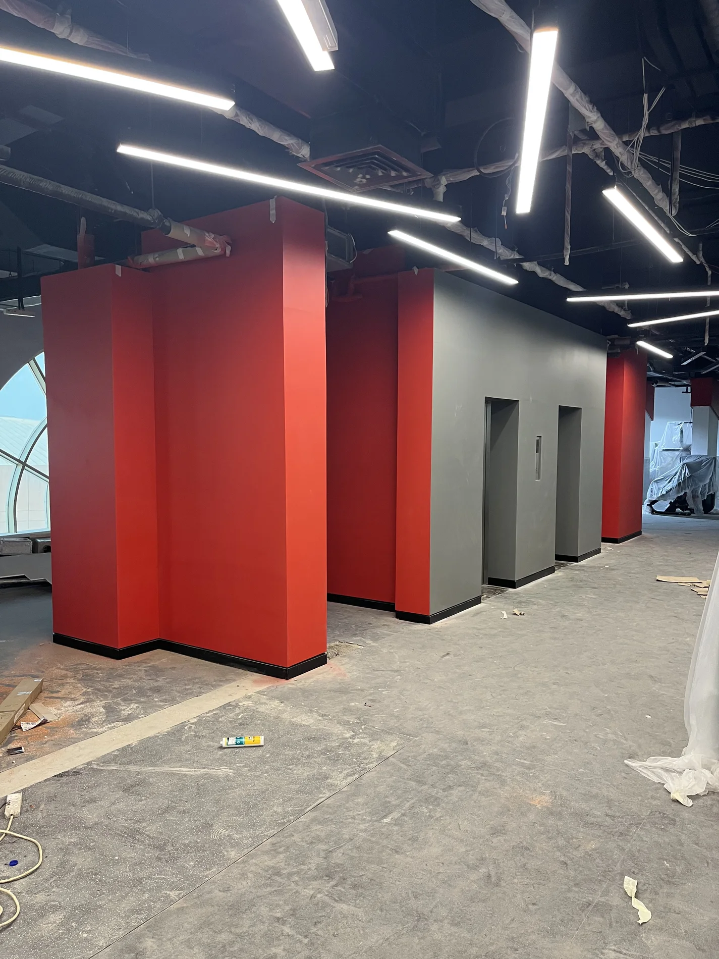UFC Gym MBZ — Feature Wall & Column Cladding project photo 4