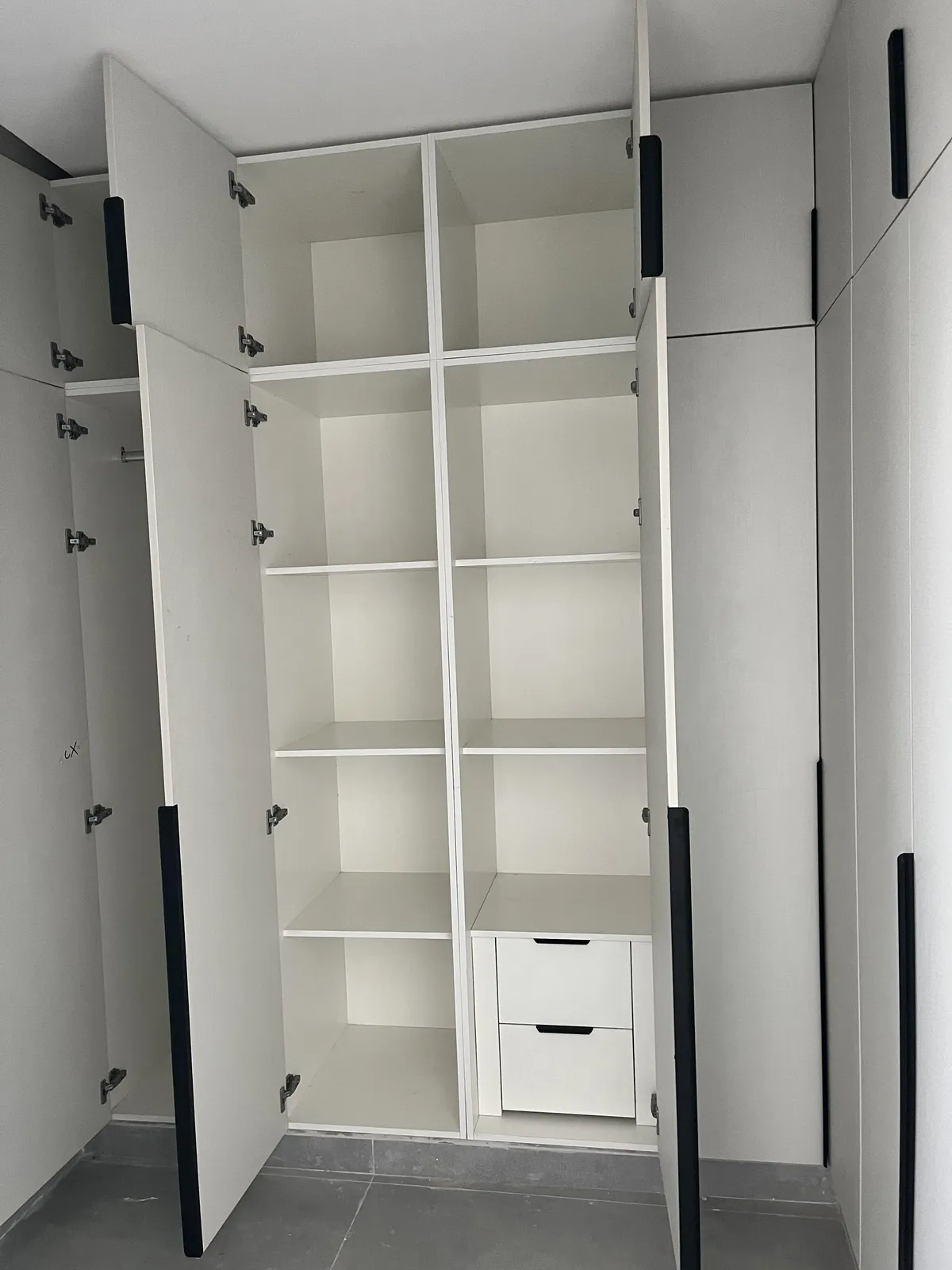Al Awir Custom Wardrobes project photo 3